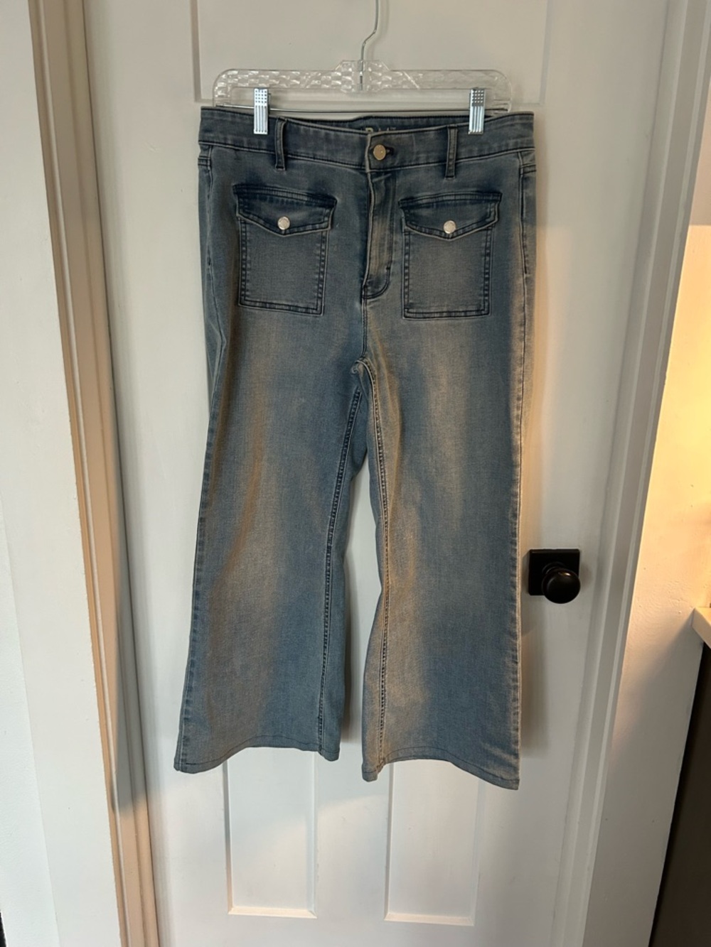 WHBM Classic Crop Wide-Leg Women’s Jeans in Faded Blue